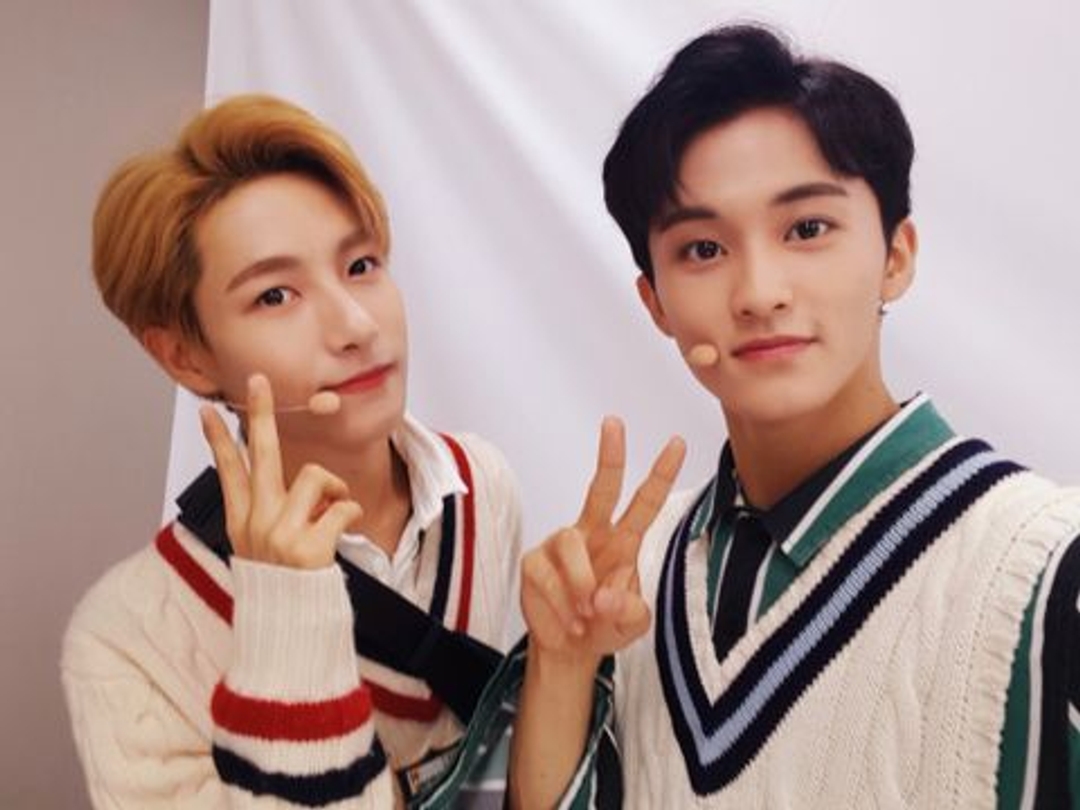 런쥔 Renjun 마크 Mark 더쇼 WeGoUp_The2ndMiniAlbum 180904 THE_SHOW We_Go_Up 위고업
