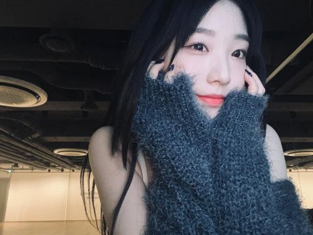여진 Yeojin 셀카 20211214