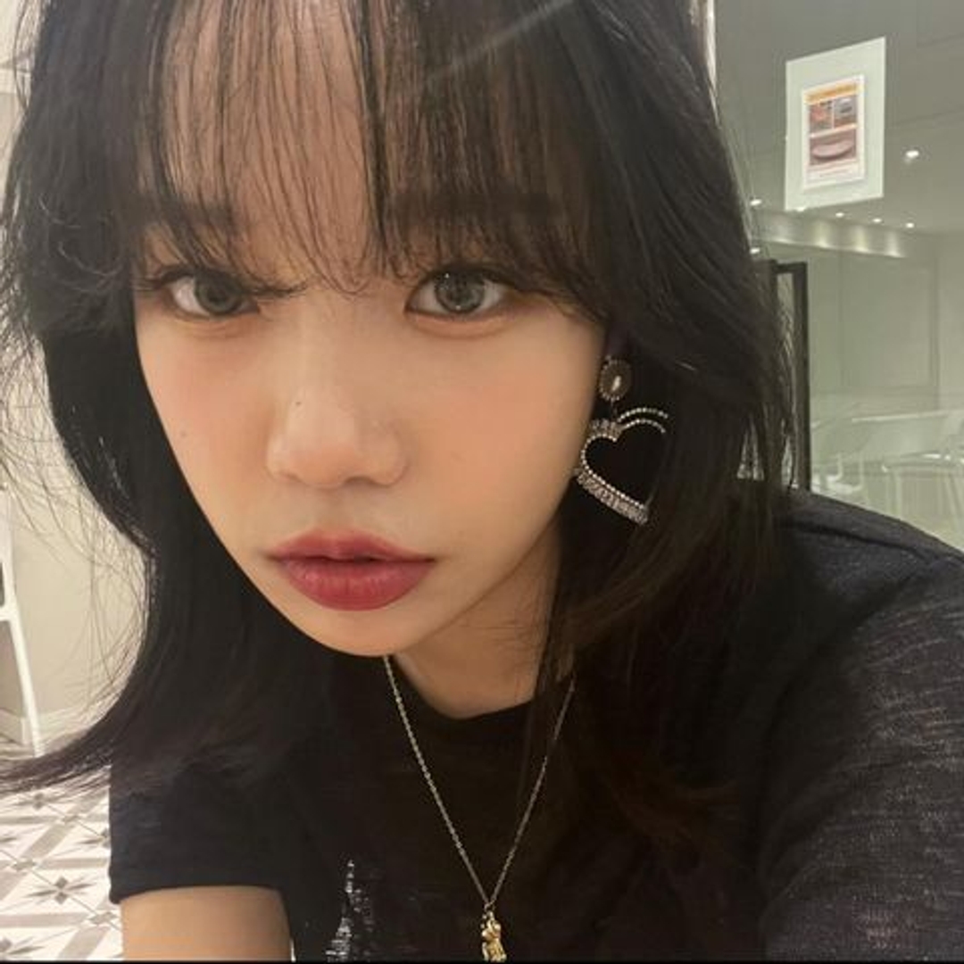조유리 JO YURI 셀카 Selfie 까꿍 20220705