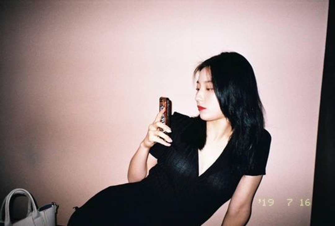 이새롬 Saerom 배경화면 20210207 필카 일코 감성