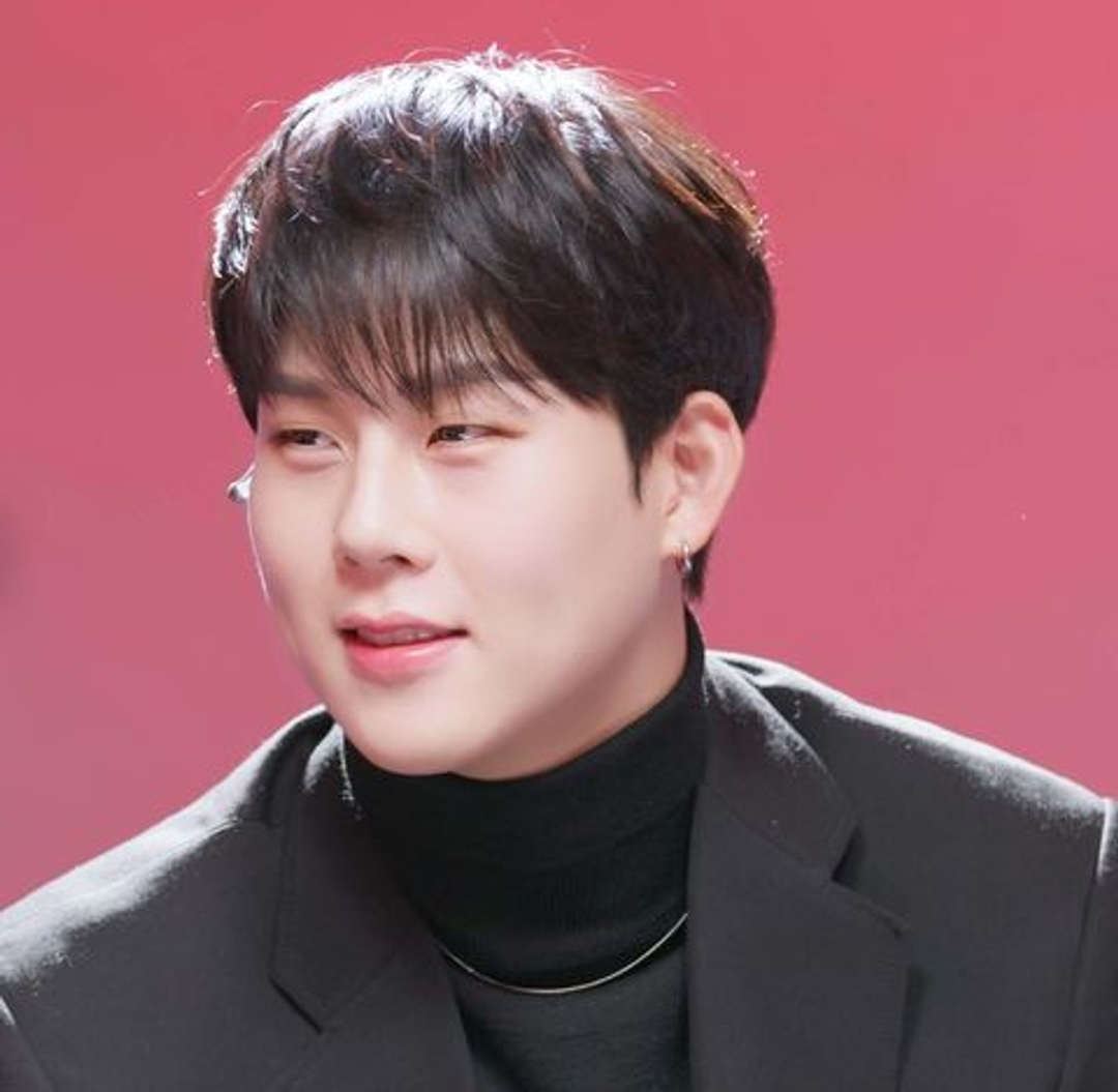 주헌 JOOHONEY 배경화면 리무진서비스 20230106