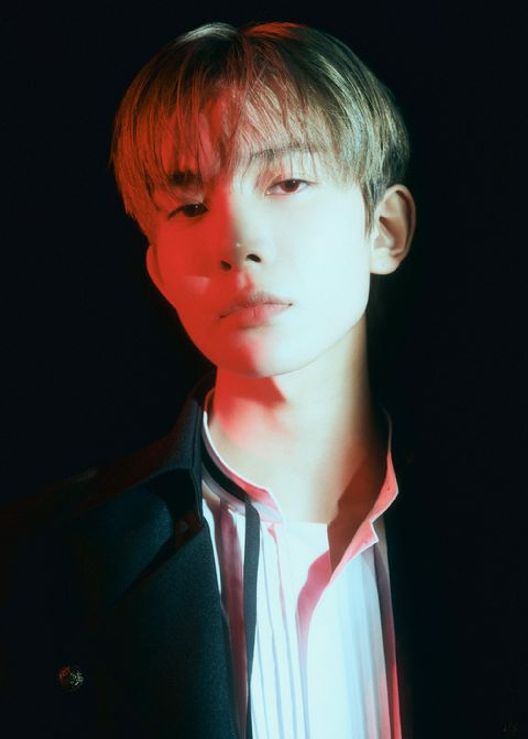 희승 Heeseung 컨셉포토 CONCEPTPHOTO 컨포 NEW 뉴 20230509 DARKBLOOD 다크블러드