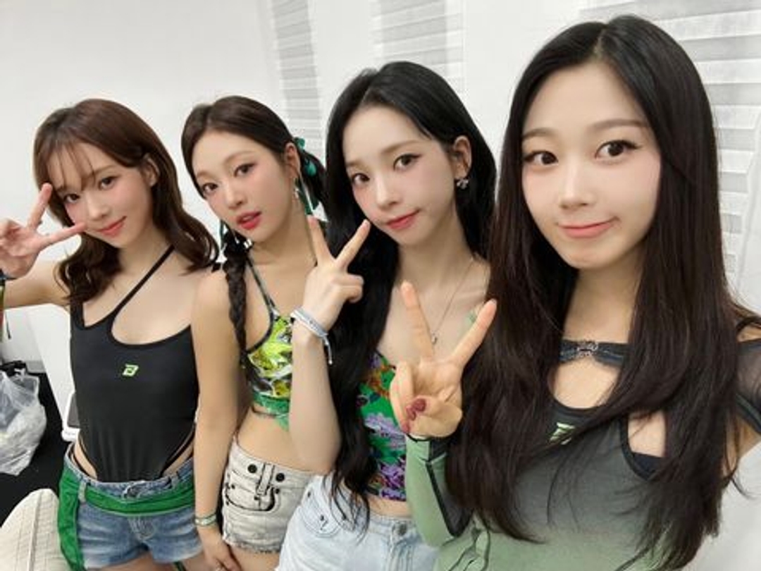 카리나 KARINA 지젤 GISELLE 윈터 WINTER 닝닝 NINGNING 셀카 Selfie 셀피 워터밤 waterbomb 20230626