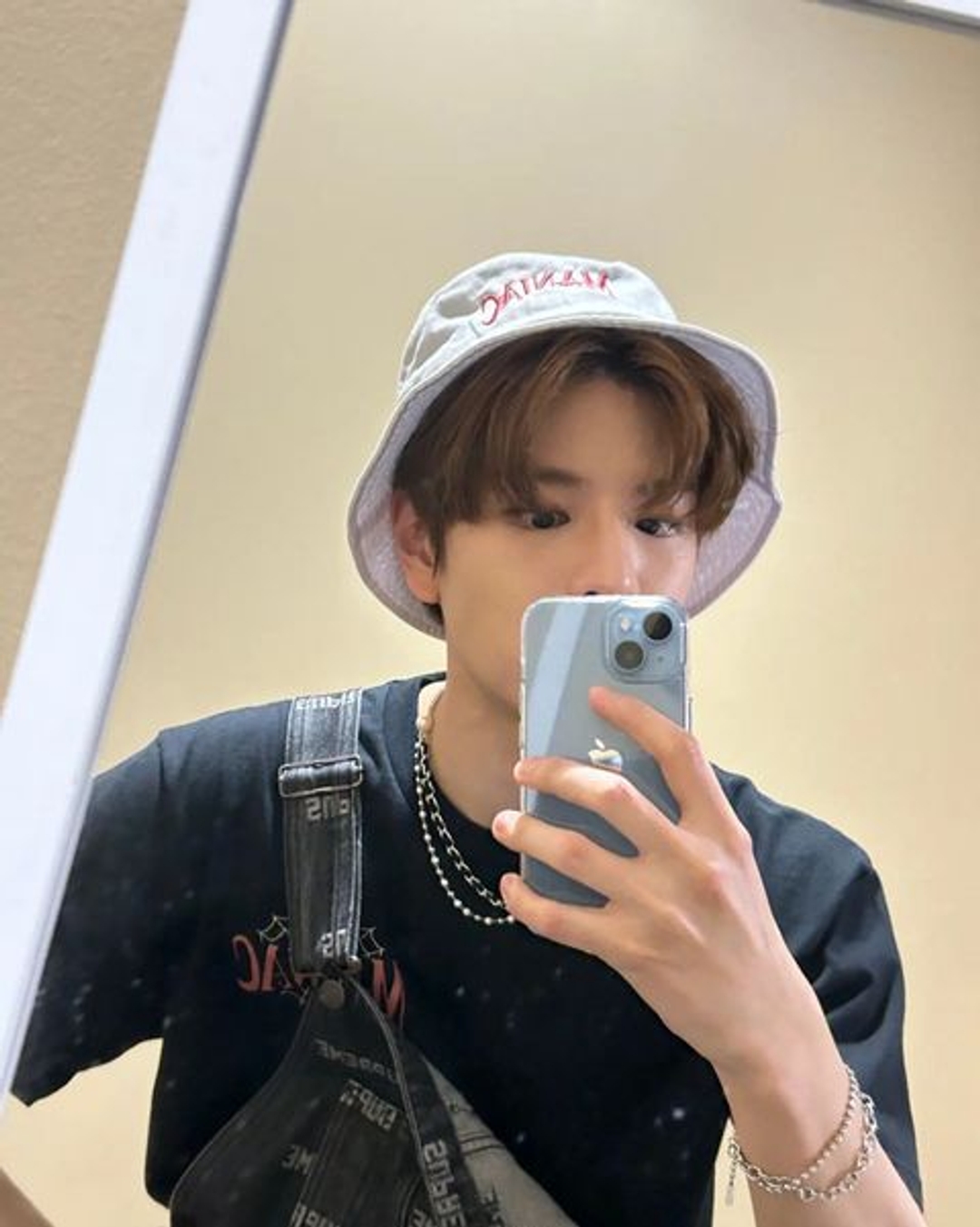 승민 Seungmin Selfie 남친짤 셀피 거울셀카 일코 미술관 승스타그램 거셀 20230328