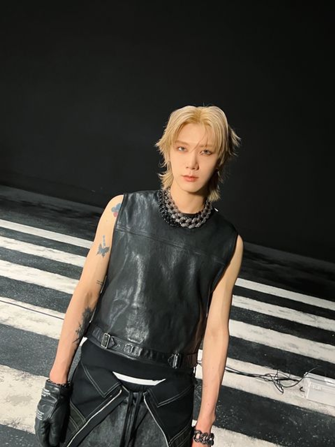 텐 Ten Selfie 셀피 20230830 골든에이지 GoldenAge BaggyJeans 배기진스