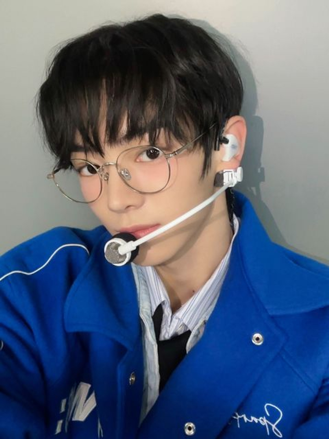 한진 HANJIN 셀카 Selfie 인기가요 인가 셀피 20240225 247WithUs 스파클링블루 첫만남은계획대로되지않아 Sparkling_Blue plot_twist