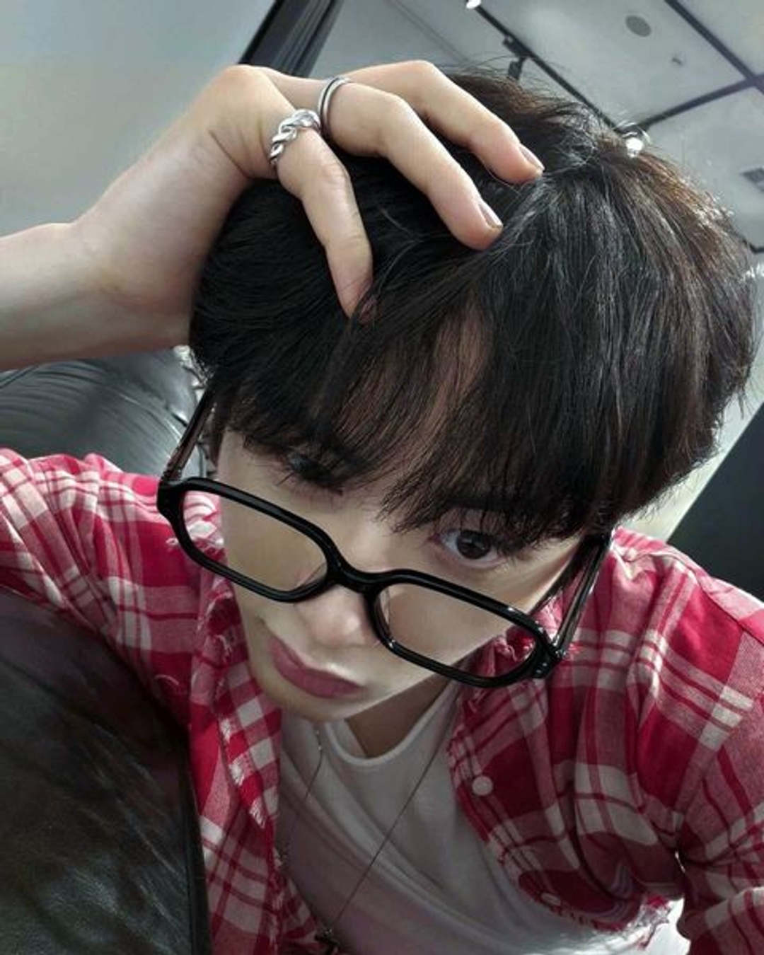 태산 TAESAN 셀카 Selfie 남친짤 셀피 일코 boyfriendmaterial SocialFacade 20240628