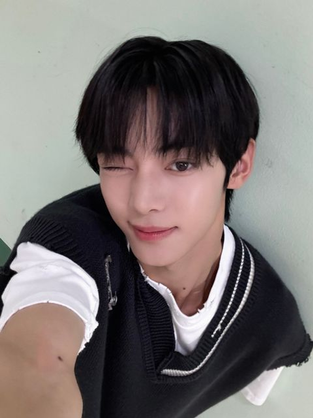 한진 HANJIN 셀카 Selfie Showcase 쇼케이스 컴백 Comeback 셀피 20240624 썸머비트 SUMMER_BEAT